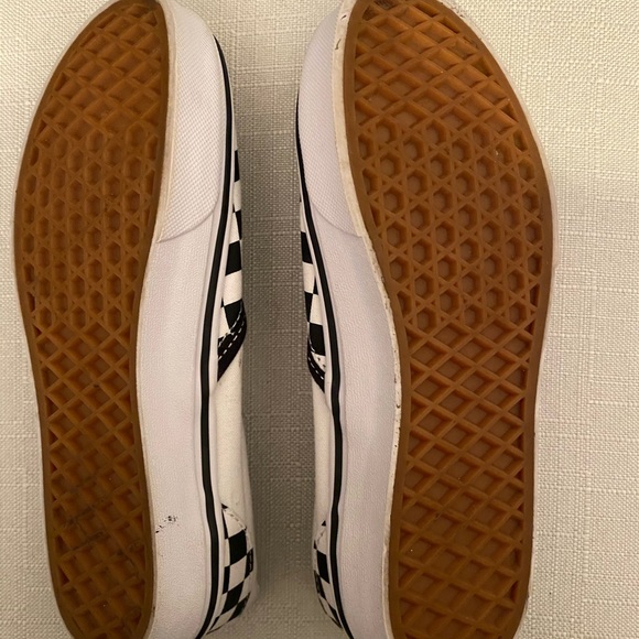 checkerboard slip on vans - Picture 3 of 3
